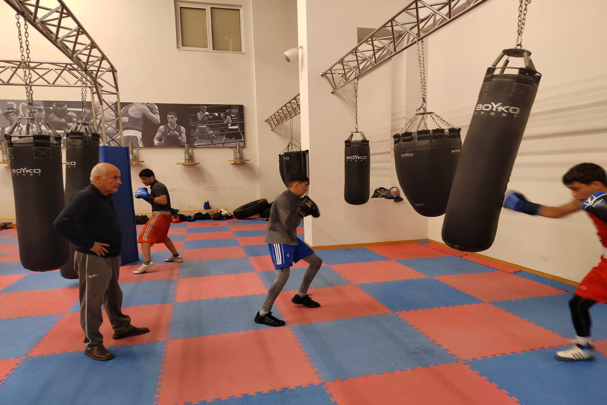 Azərbaycan boksçuları Avropa birinciliyinin hazırlığına başlayıb
