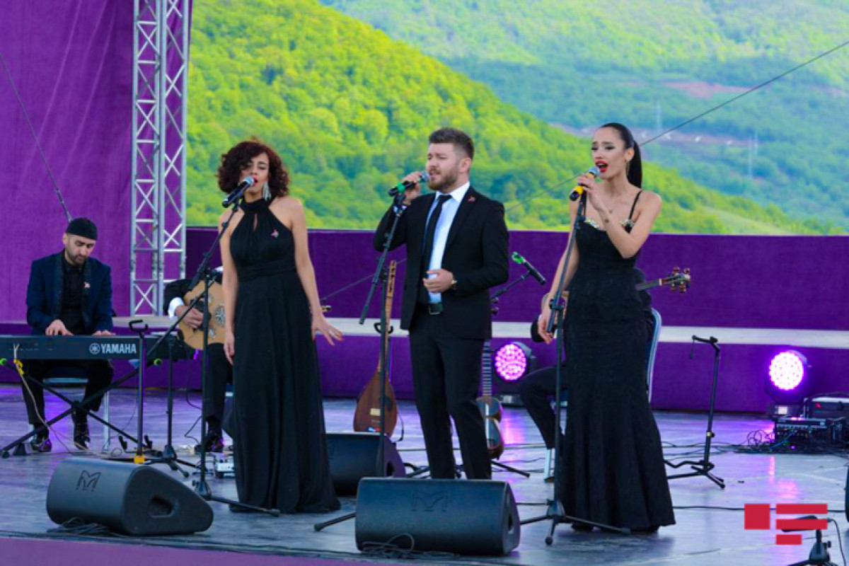 "Xarıbülbül" Beynəlxalq Folklor Festivalı başa çatıb - VİDEO 