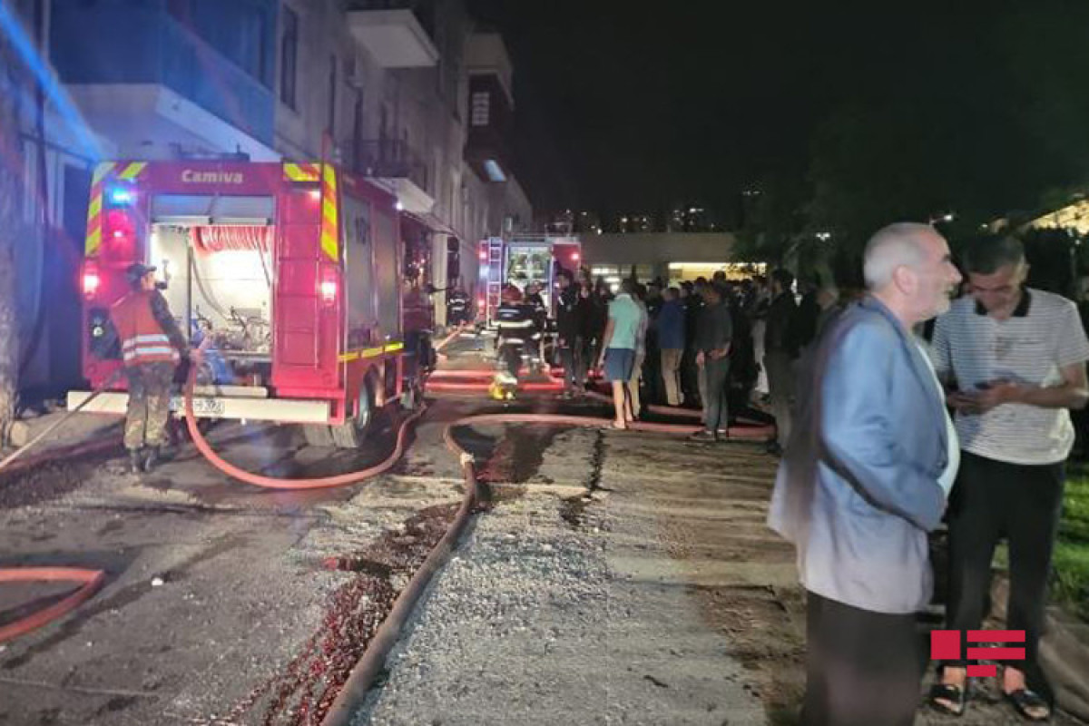 В Баку потушен пожар в жилом доме -ФОТО -ВИДЕО -ОБНОВЛЕНО 