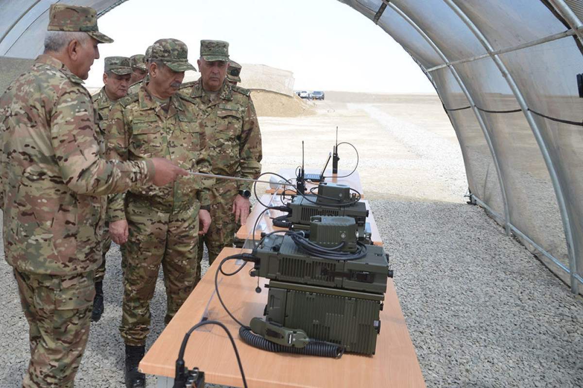 Комплексные тренировки с частями и подразделениями связи Азербайджанской Армии
