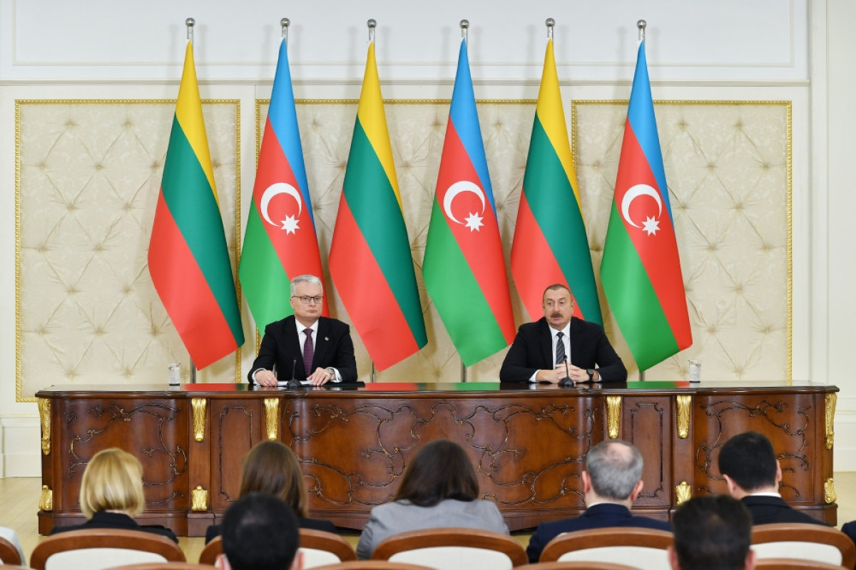 Azerbaijani, Lithuanian presidents made press statements
