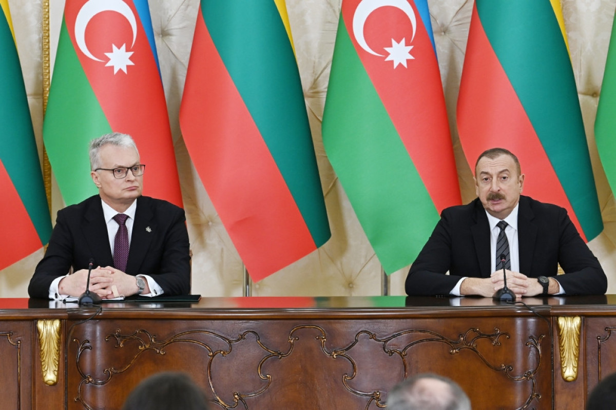 Президент Азербайджана Ильхам Алиев и Президент Литвы Гитанас Науседа
