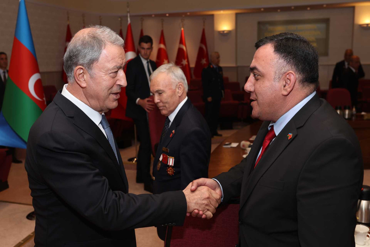 Turkish National Defense Minister Hulusi Akar received representatives of the Azerbaijani Armed Forces