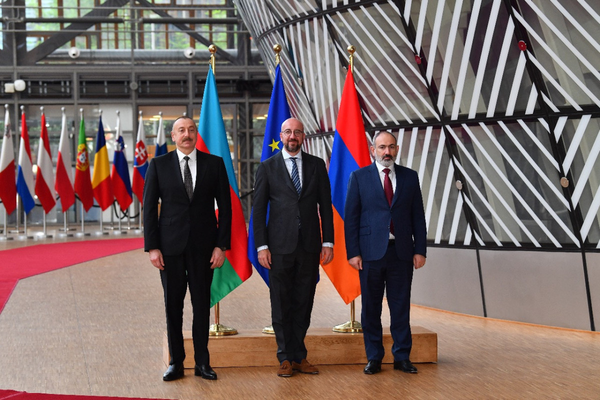 В Брюсселе состоялась встреча Ильхама Алиева с Шарлем Мишелем и Николом Пашиняном-ОБНОВЛЕНО 