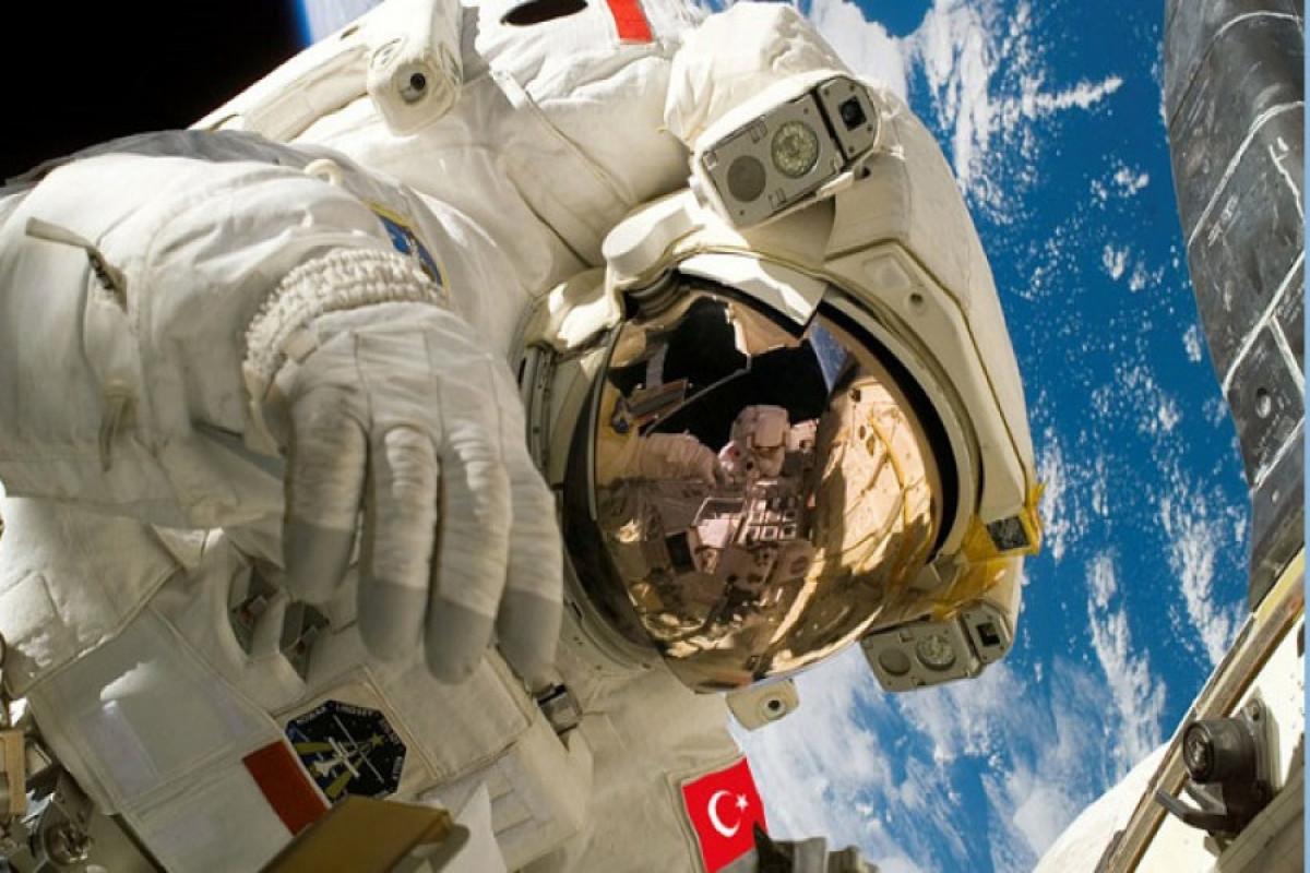 Турция начала готовить своего гражданина к отправке в космос
