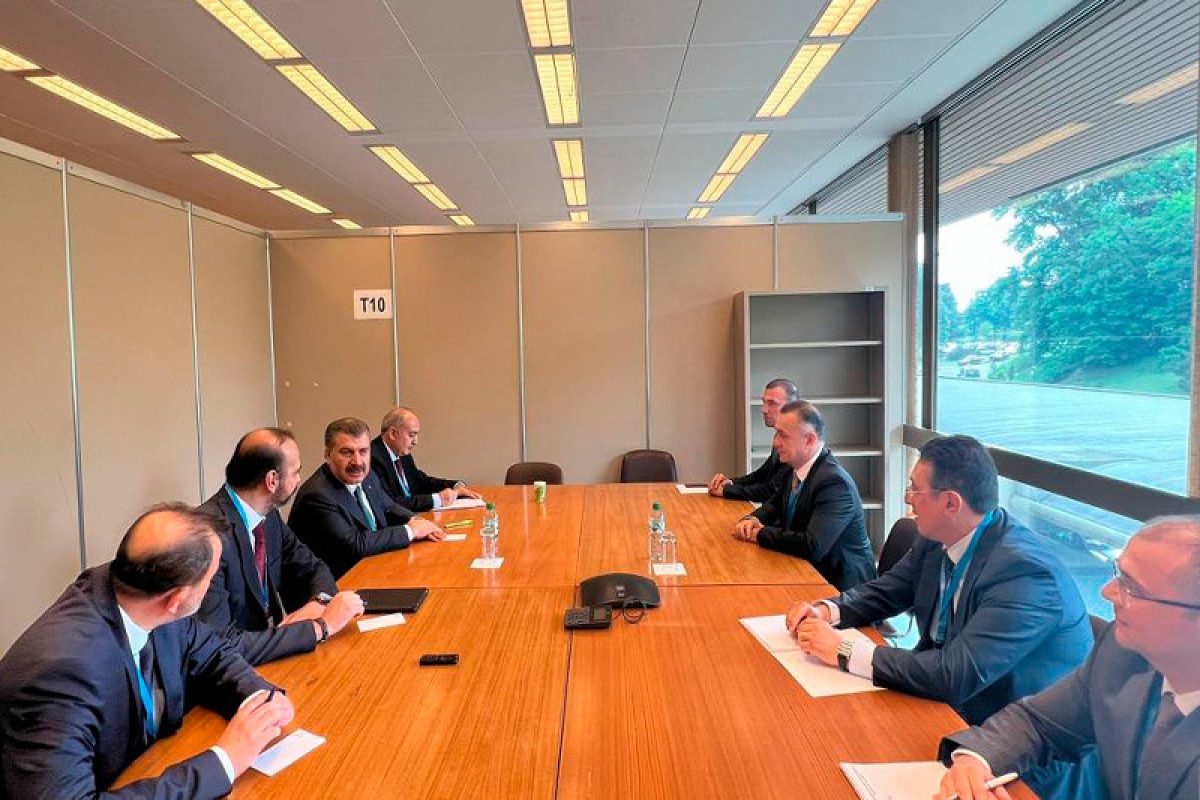 Министры здравоохранения Азербайджана и Турции провели встречу в Женеве
