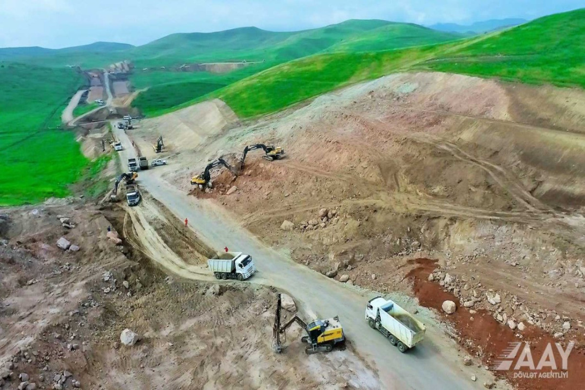 Строительство дороги Физули-Гадрут продолжается быстрыми темпами