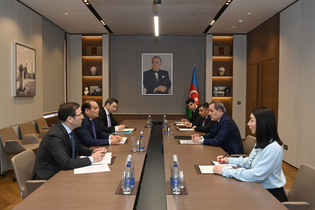 Azerbaijani FM meets with Secretary General of Organization of Turkic States