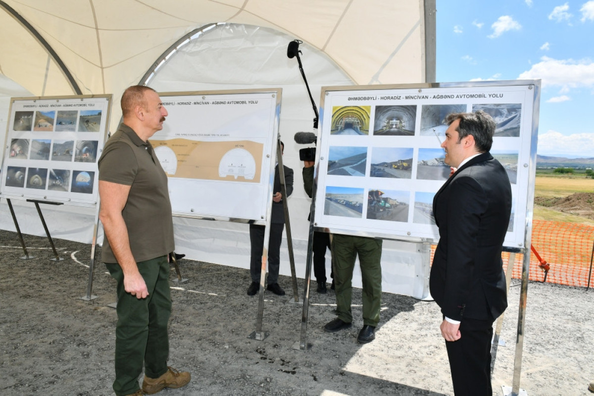 Президент Ильхам Алиев ознакомился со строительством автодороги Горадиз-Джабраил-Зангилан-Агбенд