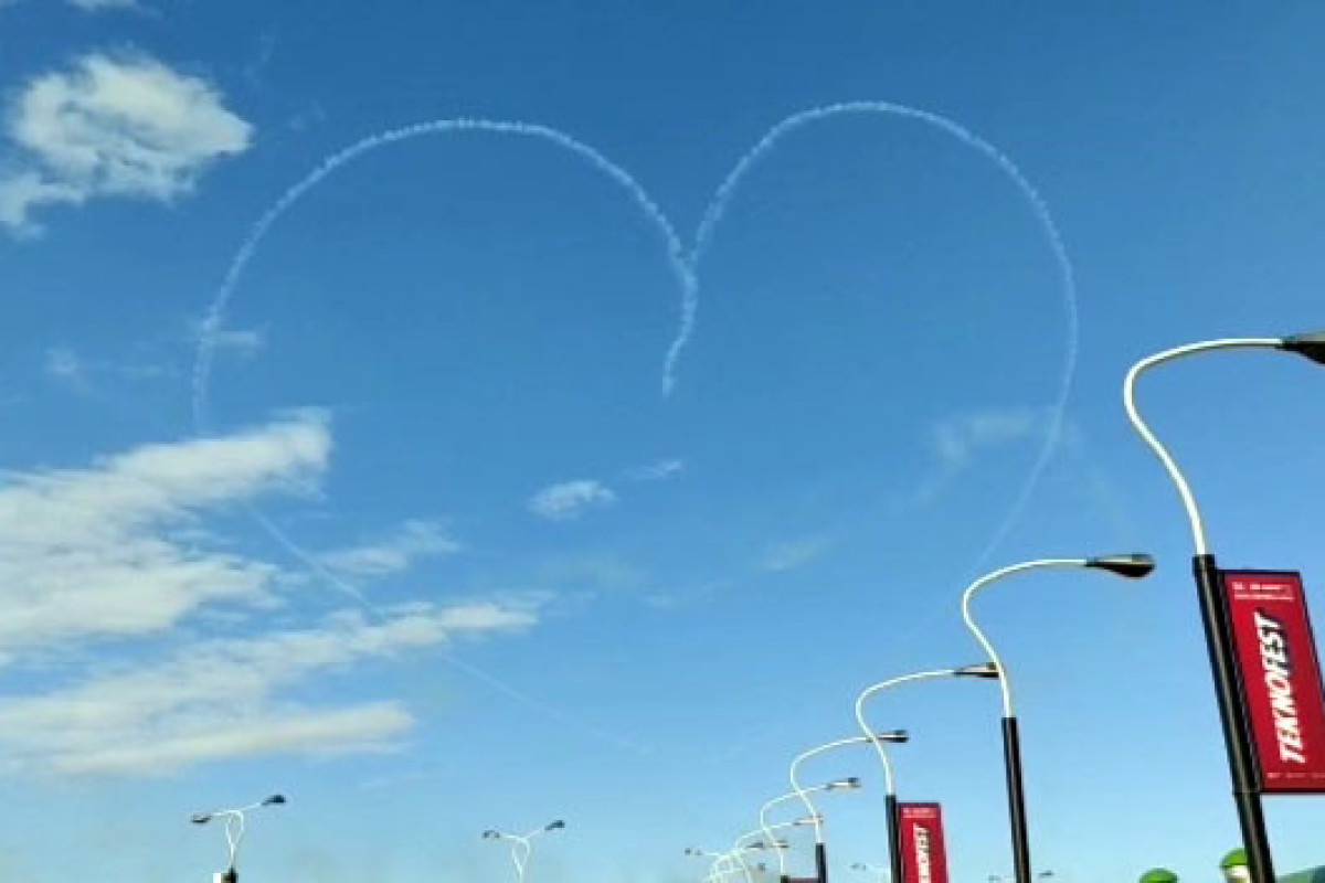 Air show of "Turkish stars" held in Baku sky-<span class="red_color">VIDEO