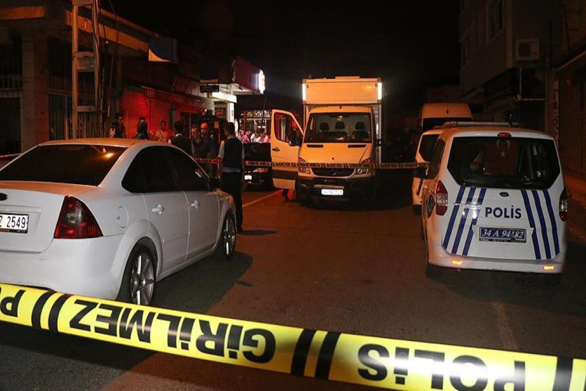İstanbulda atışma olub bir nəfər ölüb