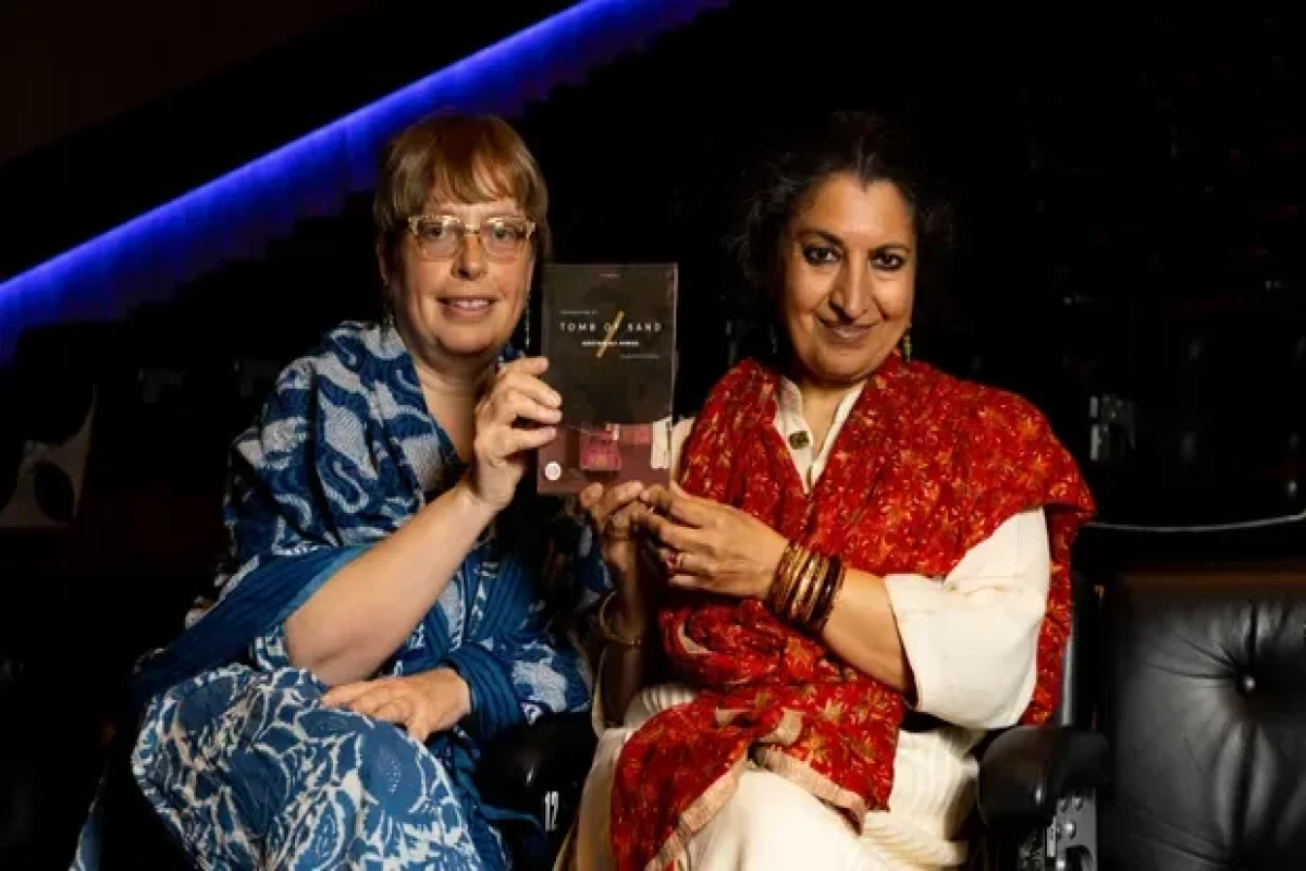 First novel translated from Hindi wins International Booker prize