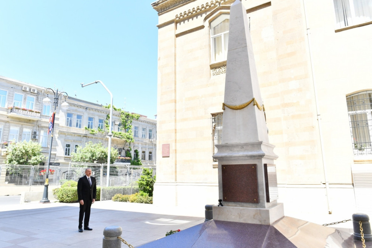 Azerbaijani President visited monument to Azerbaijan Democratic Republic