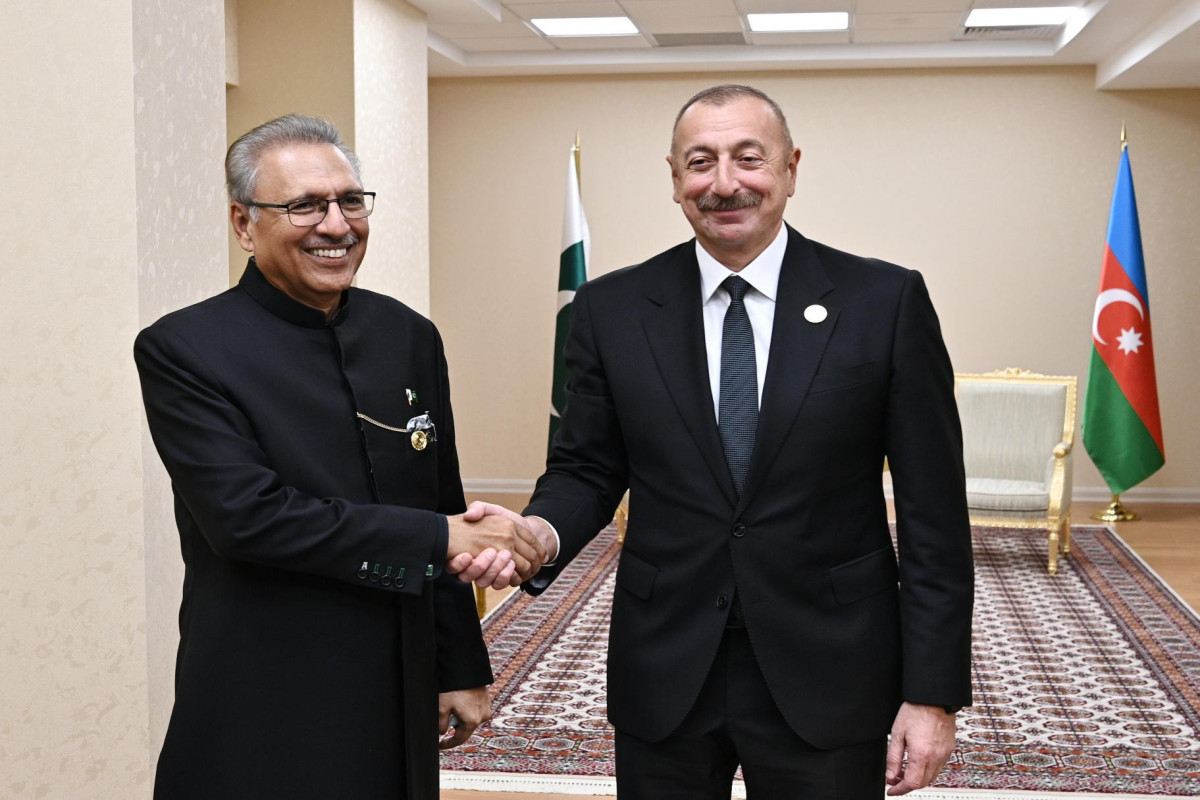 Arif Alvi and  Ilham Aliyev