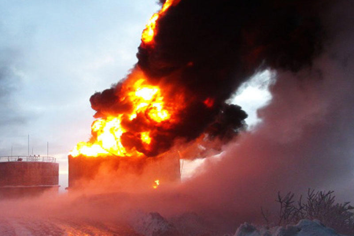 На территории ОАО «Агросервис» в Зардабе произошел пожар