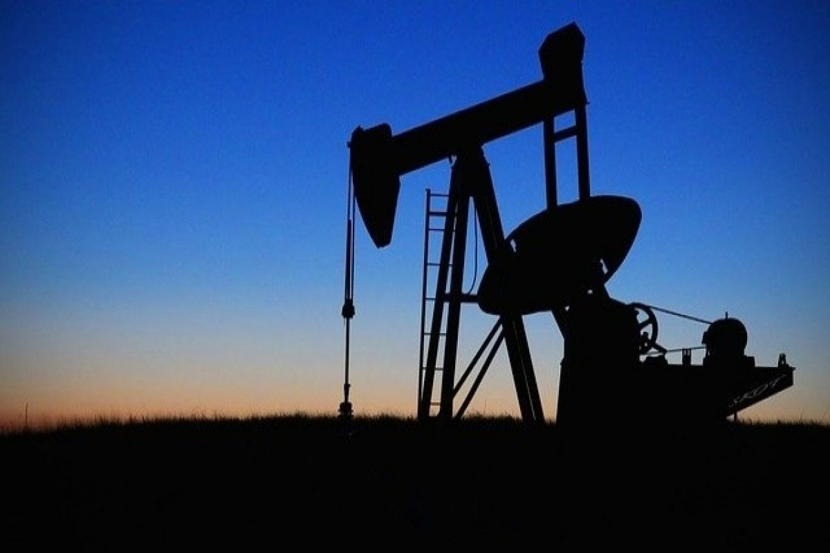 Цена на нефть марки Brent поднялась выше 121 доллара за баррель