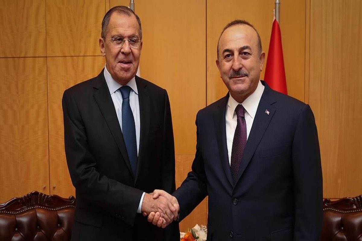Министры иностранных дел Турции и России Мевлют Чавушоглу и Сергей Лавров