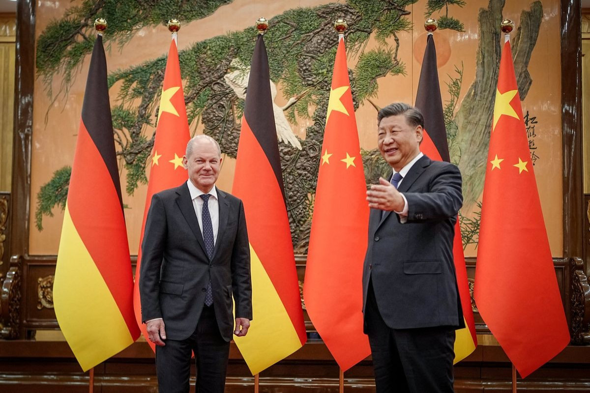 Şolts Çin lideri ilə Ukraynanı müzakirə edib