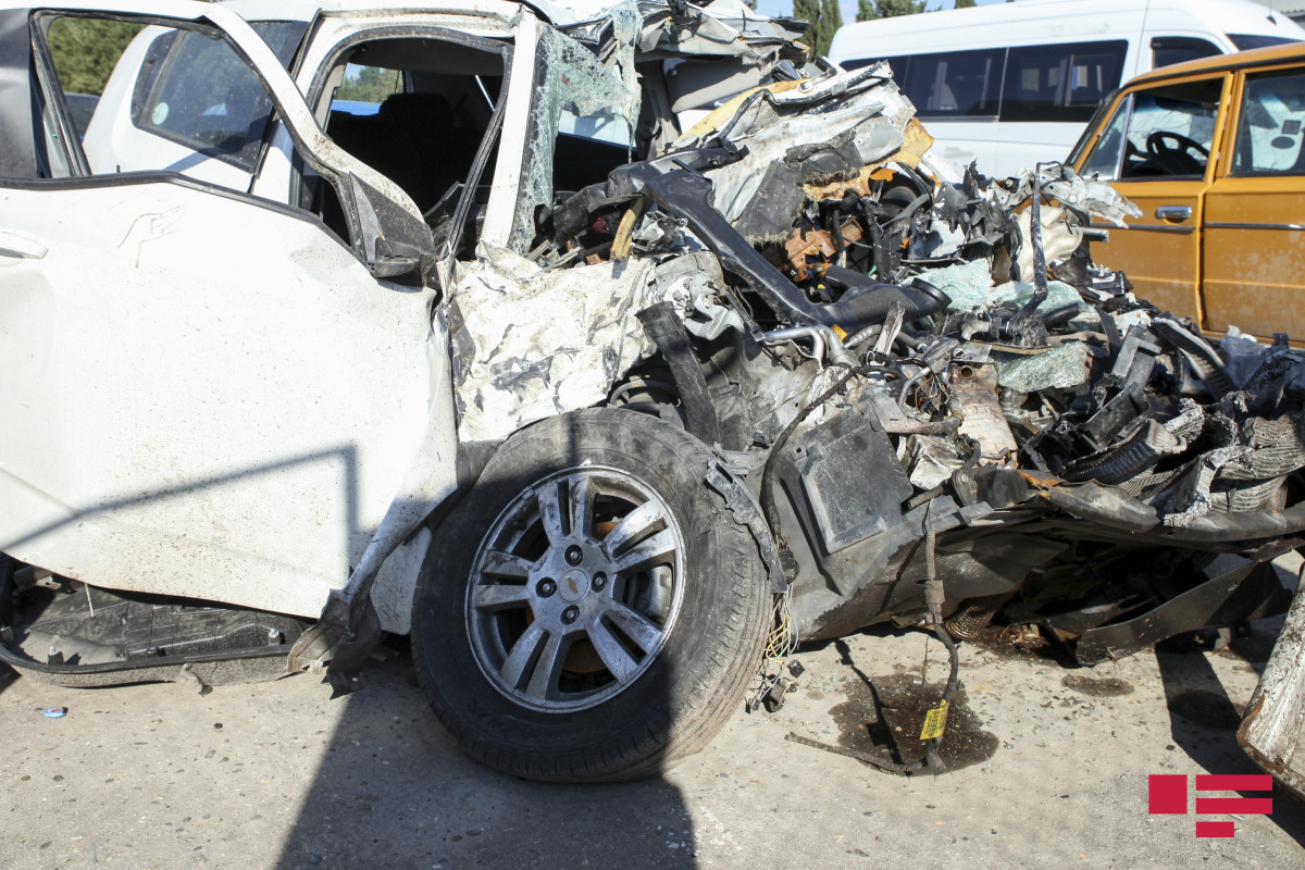 В Хачмазе столкнулись два автомобиля, пострадали 5 человек