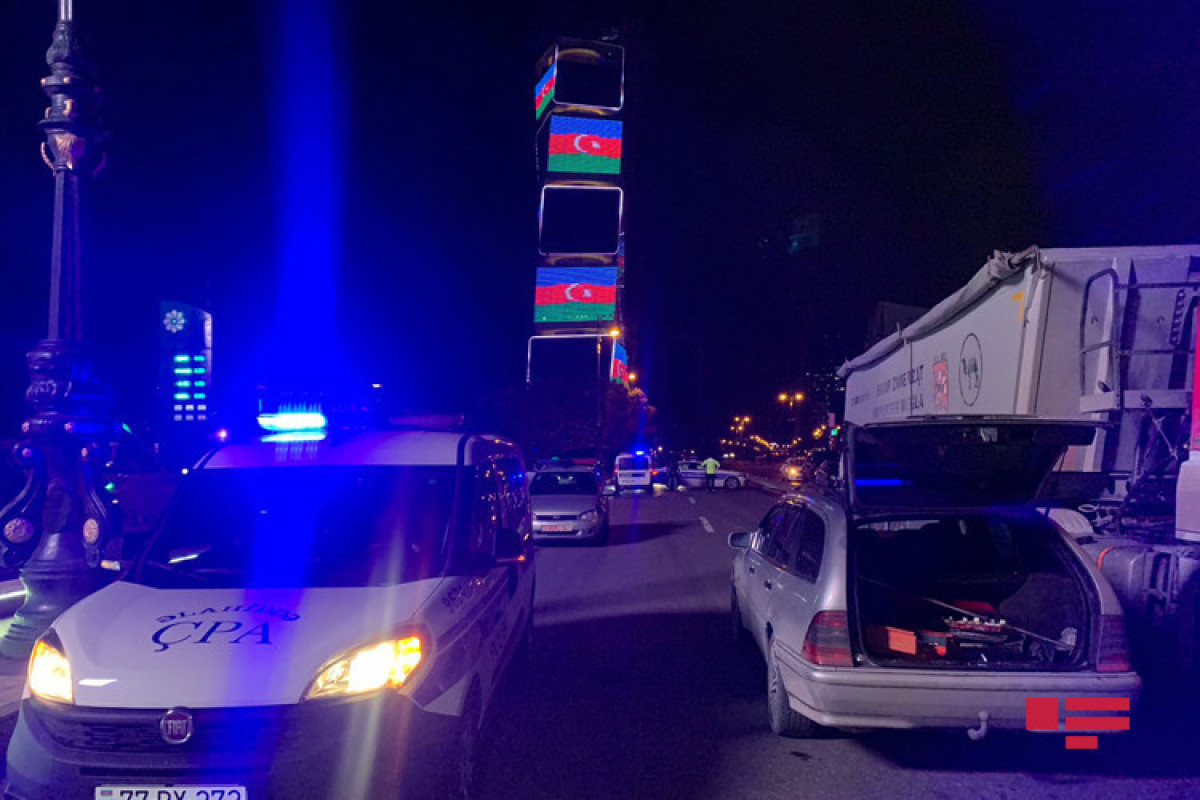 В Баку произошло ДТП с бетономешалкой, закрыто движение по проспекту -ФОТО 