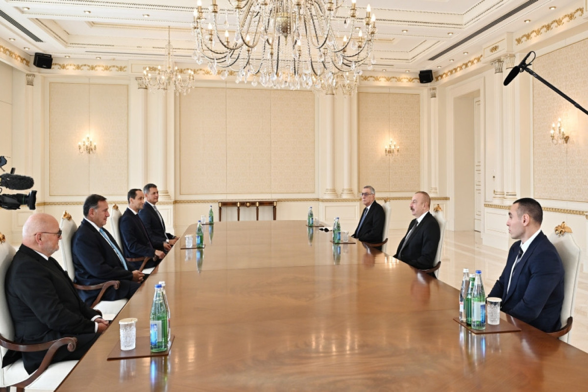President Ilham Aliyev receives President of European Olympic Committees