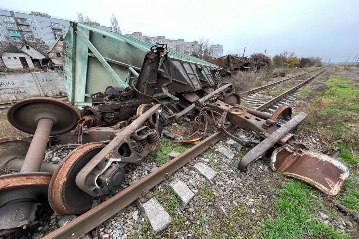 Ukrayna Xersonla dəmir yolu əlaqəsini bərpa edir