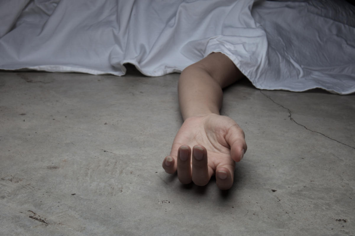 В Баку 38-летняя женщина обнаружена мертвой в своем доме