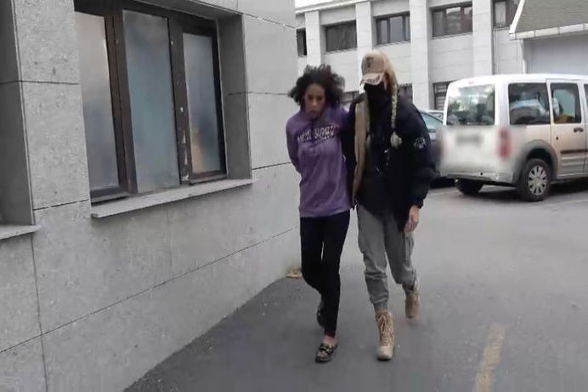 Момент задержания женщины, совершившей теракт в Стамбуле