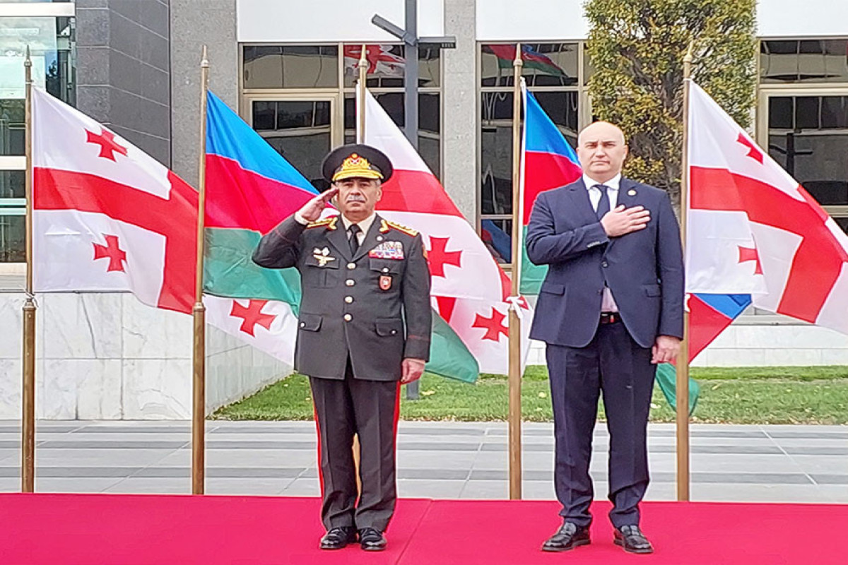 Azərbaycan-Gürcüstan hərbi əməkdaşlıq planı imzalanıb