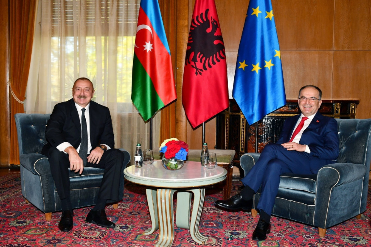 Состоялась встреча один на один президентов Азербайджана и Албании