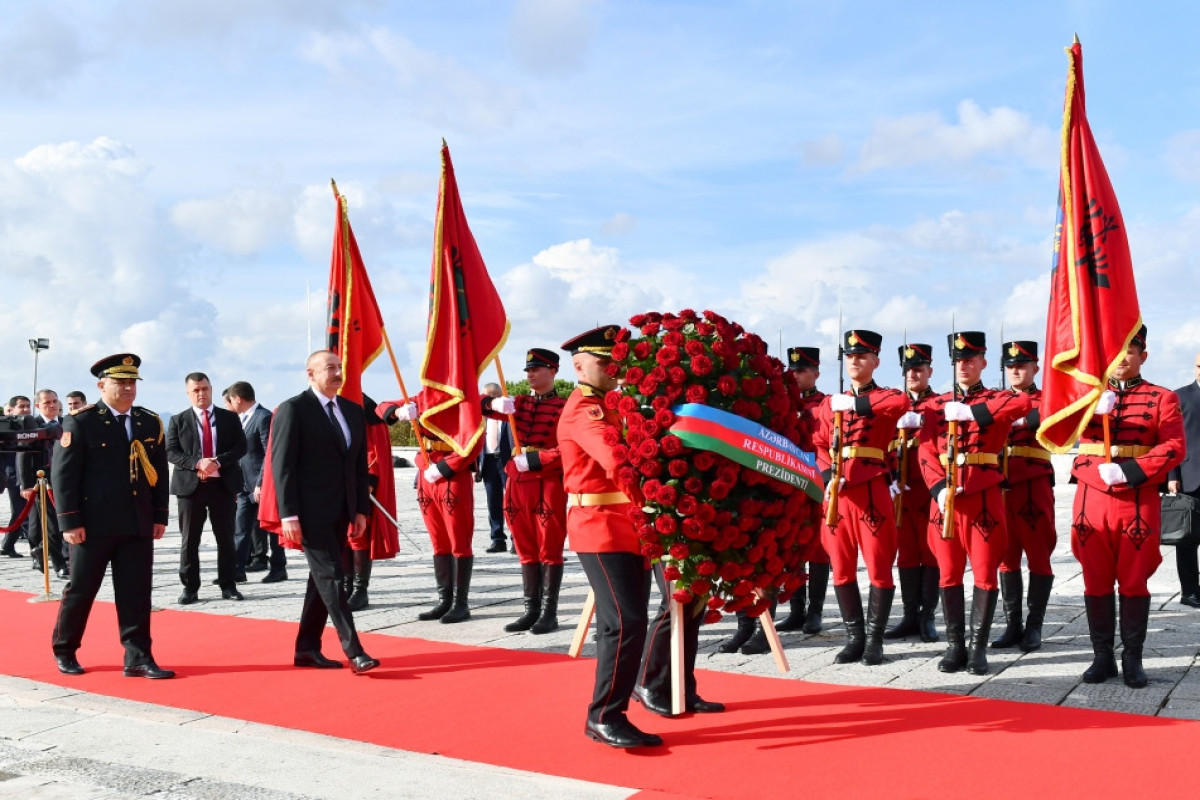 President Ilham Aliyev visited "Mother Albania" monument in Tirana