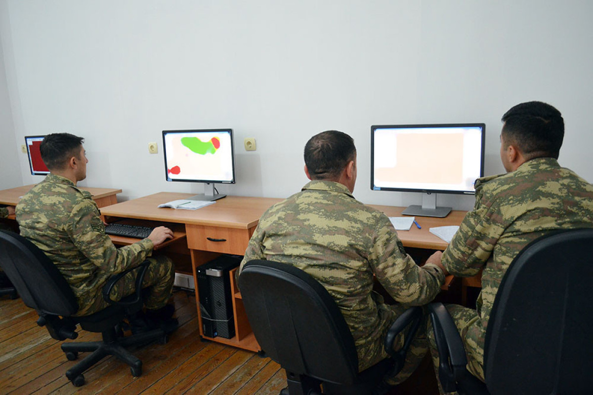 Проводятся командно-штабные учения воинских частей