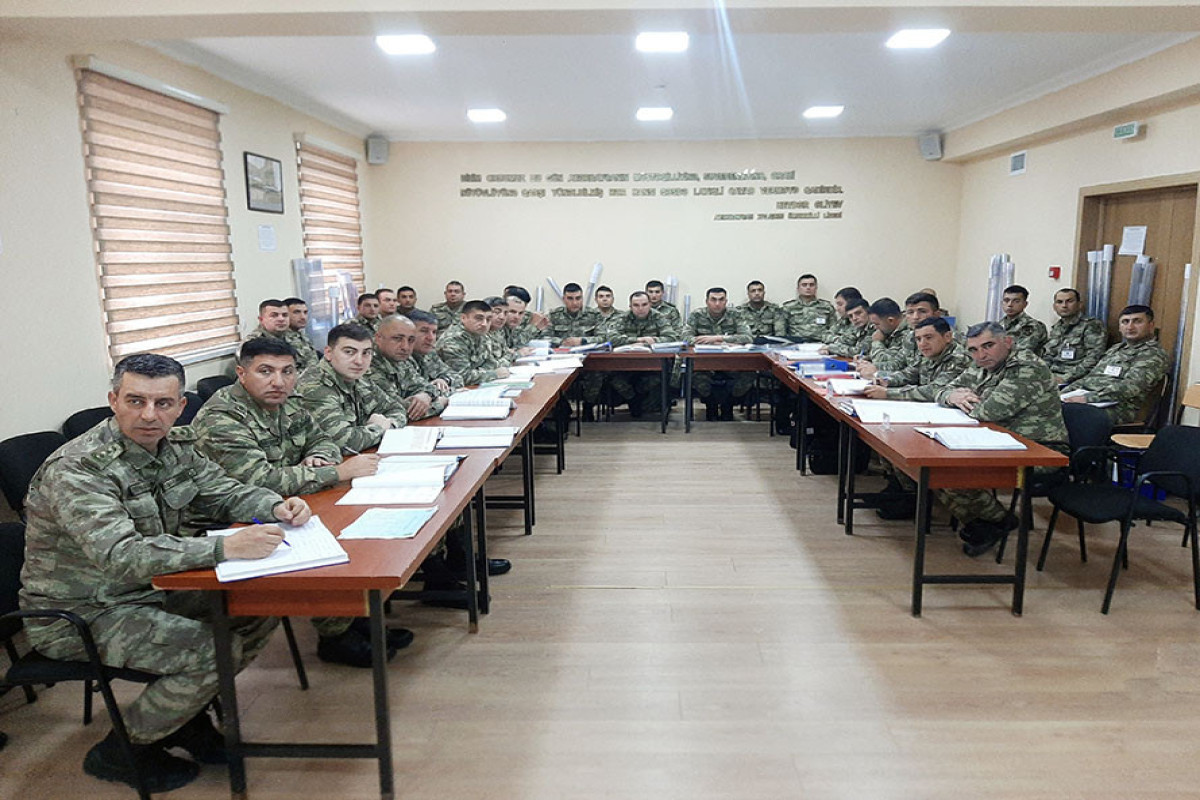Проводятся командно-штабные учения воинских частей