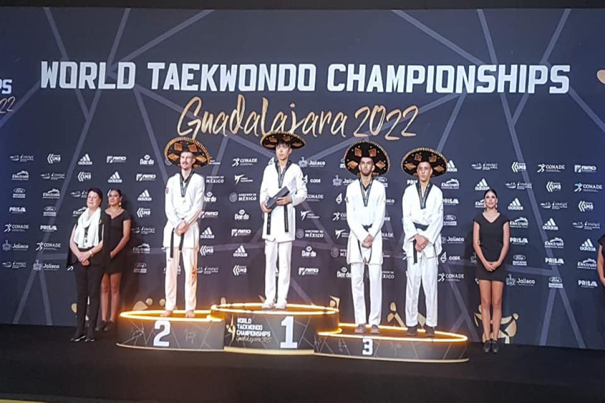 Azərbaycan taekvondoçusu dünya çempionatında bürünc medal qazanıb - FOTOLENT 