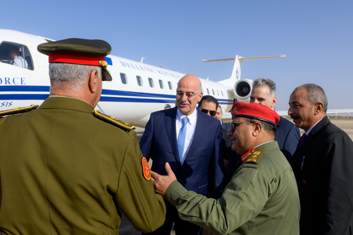 Глава МИД Греции отказался от встречи с президентом Ливии-ФОТО 