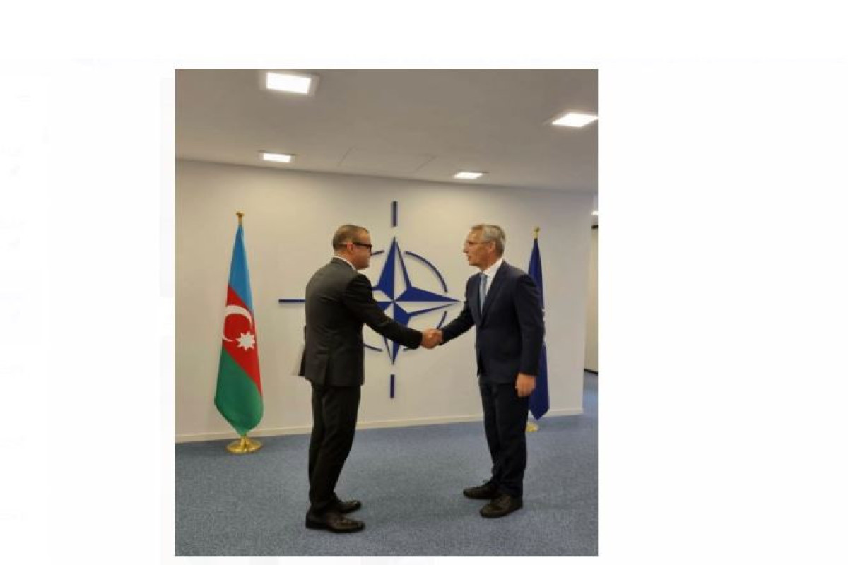 Столтенберг принял верительные грамоты представителя Азербайджана в НАТО