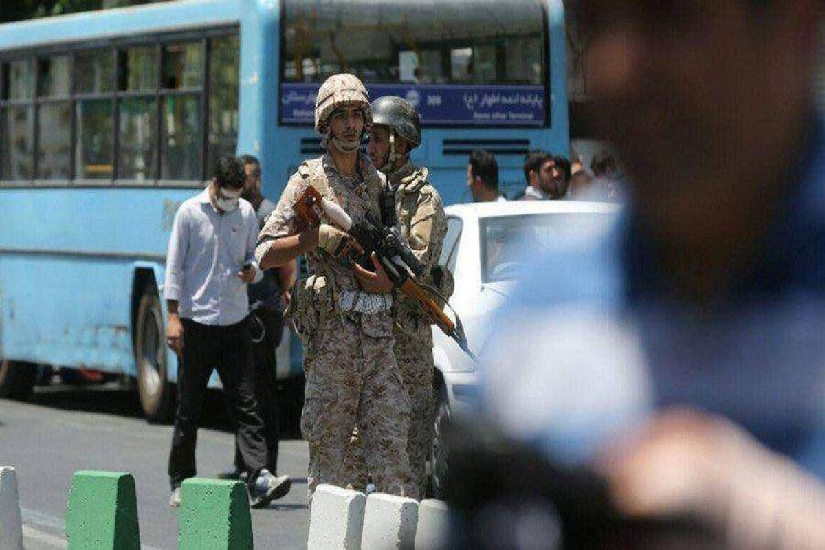 СМИ: В Иране арестовали группу террористов, получавших приказы из-за границы