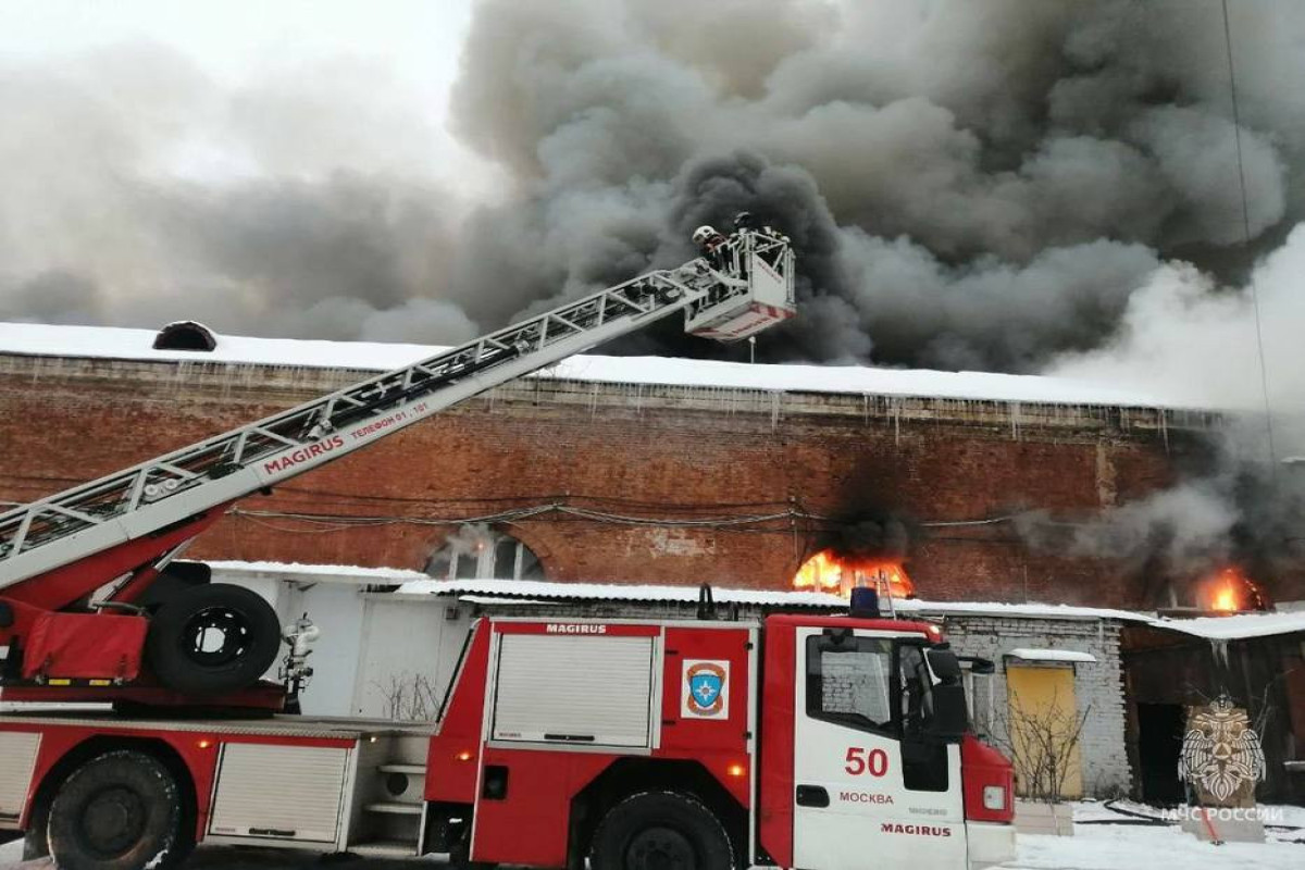 В Москве произошел пожар на складе цветов, погибли 7 человек