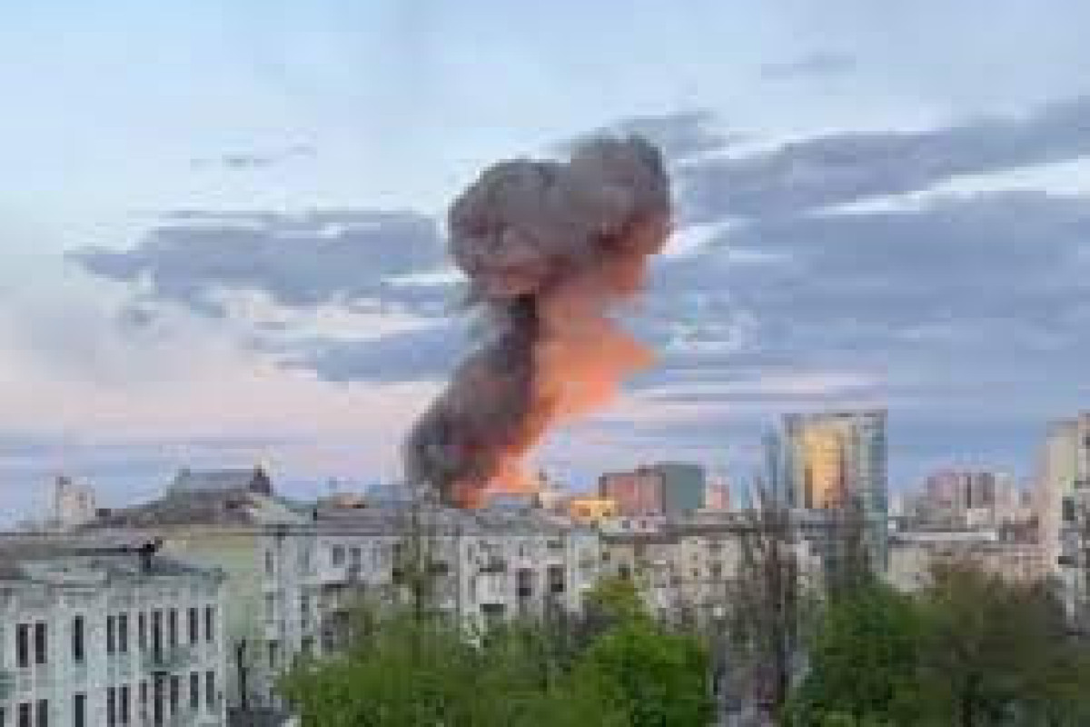 СМИ сообщили о взрывах в Киеве