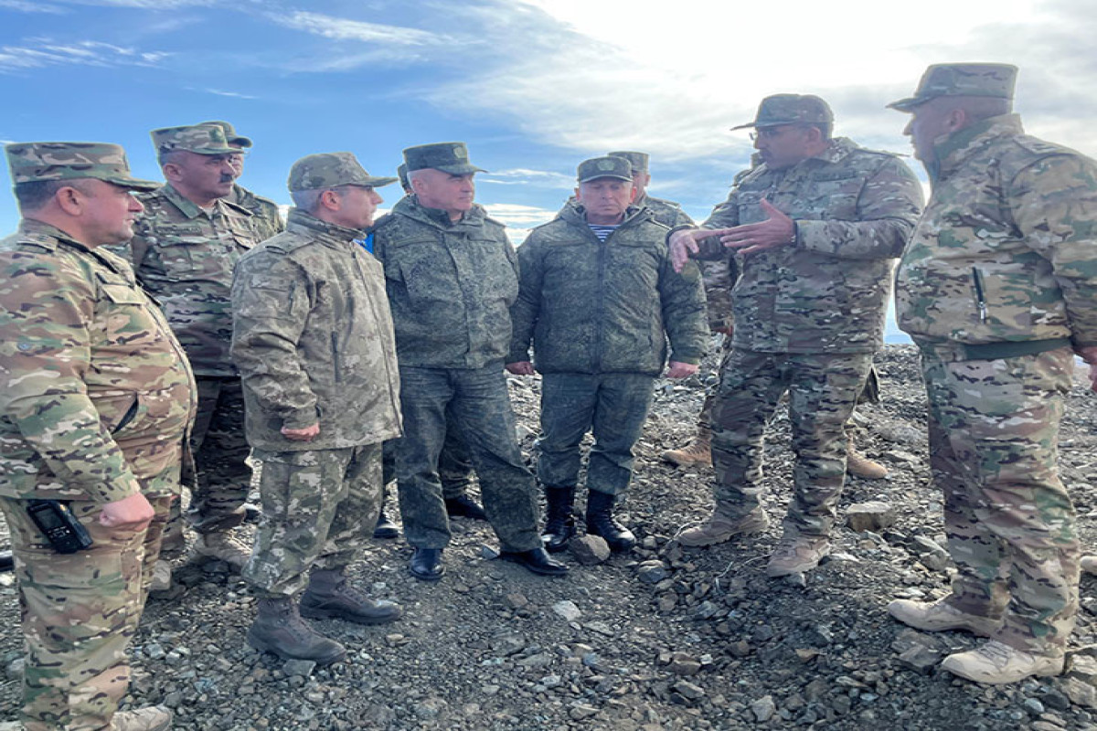 Командующий миротворческими силами и руководители Совместного турецко-российского мониторингового центра провели осмотр минной территории на вершине Сарыбаба