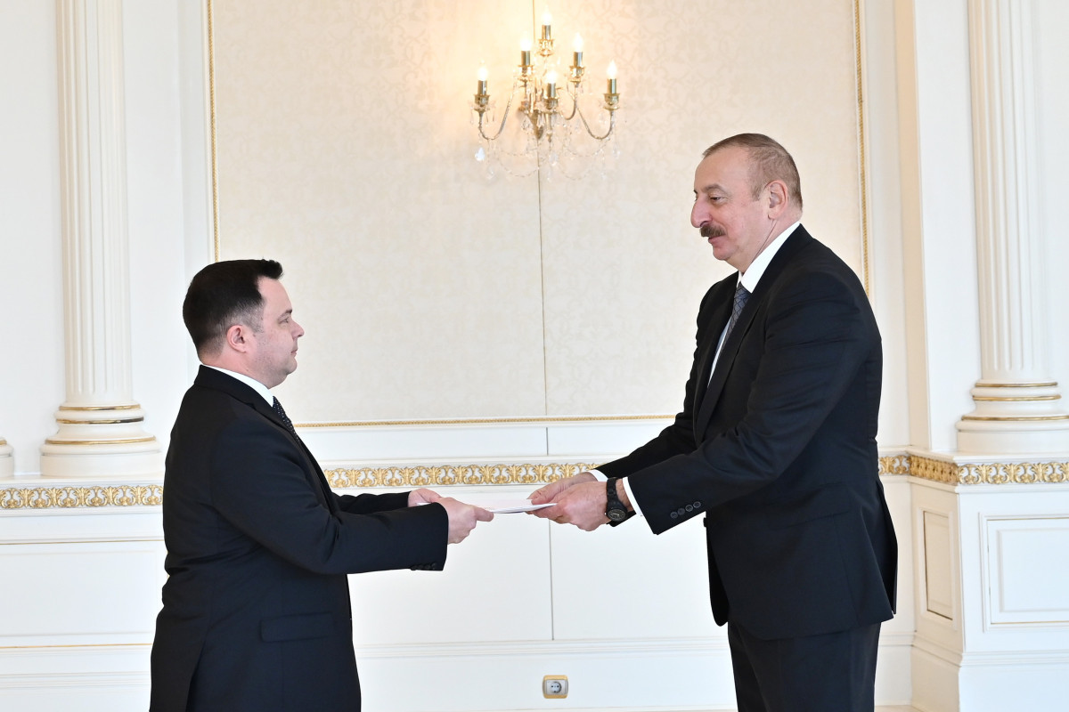 Президент Азербайджана принял верительные грамоты новоназначенного посла Молдовы - ОБНОВЛЕНО 
