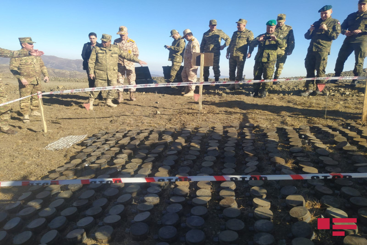 Military attachés and media representatives inspected a minefield in the direction of the Saribaba high ground-PHOTO -UPDATED-2 