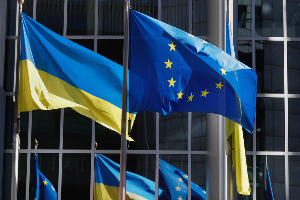 ЕС направил Киеву генераторы и трансформаторы