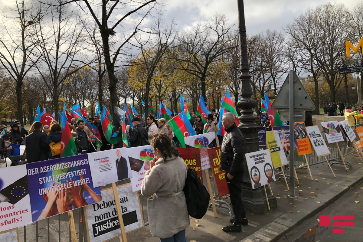 Акция протеста против обсуждения антиазербайджанской резолюции