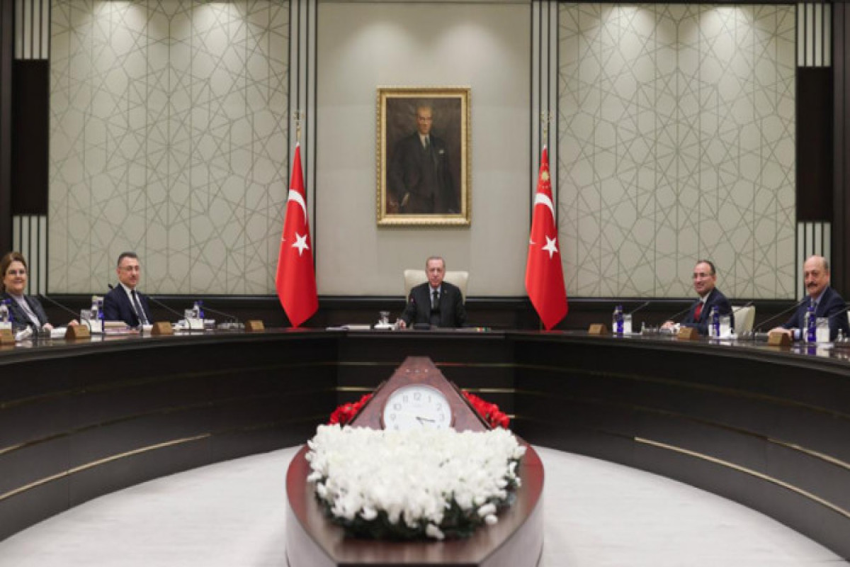 Правительство Турции обсуждает проведение наземной операции в Сирии