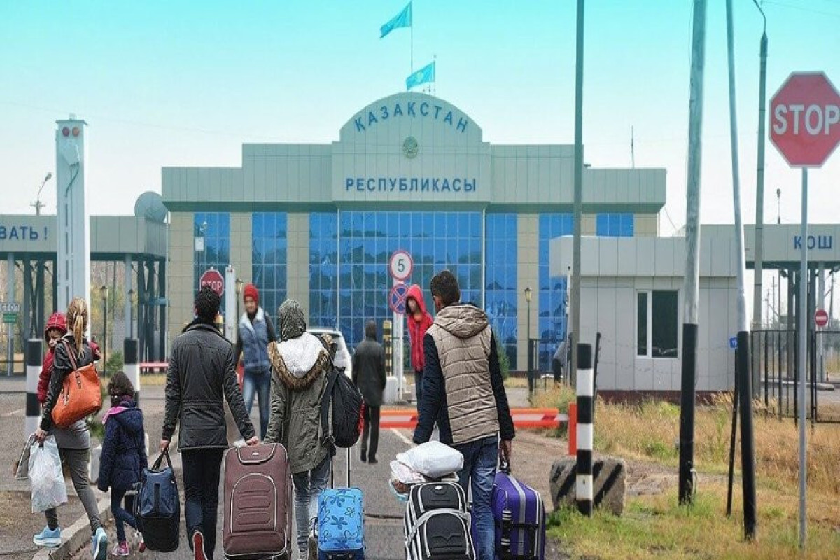 Названо число граждан России, уехавших после мобилизации в Казахстан