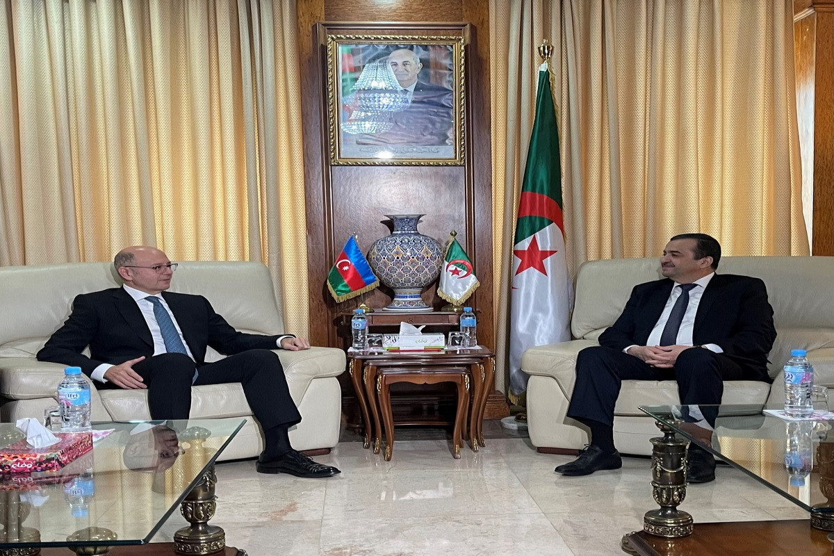 Подписан документ о сотрудничестве в нефтегазовой сфере между Азербайджаном и Алжиром