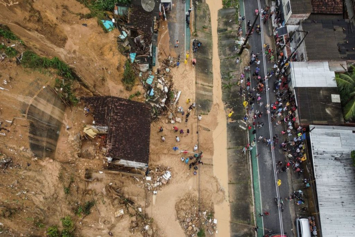 Braziliyada torpaq sürüşmə nəticəsində 30-dan çox insan itkin düşüb