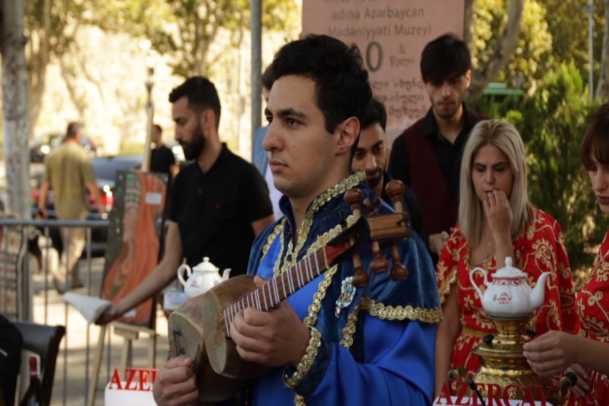 Tbilisidə keçirilən şəhər bayramında Azərbaycan xüsusi pavilyonla təmsil olunur - FOTO 
