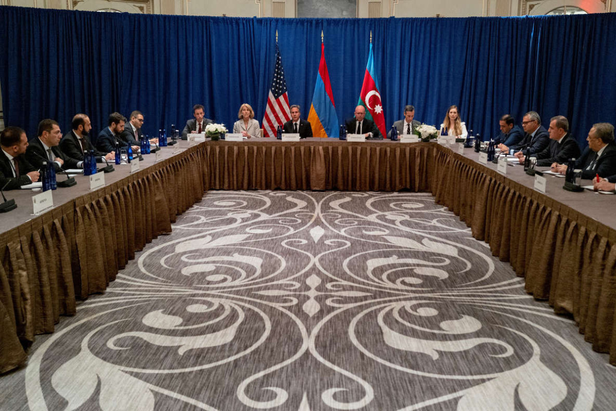 Американский политолог: США активно участвуют в организации встреч между Азербайджаном и Арменией